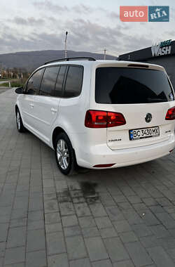 Минивэн Volkswagen Touran 2011 в Виноградове