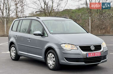 Минивэн Volkswagen Touran 2009 в Виннице