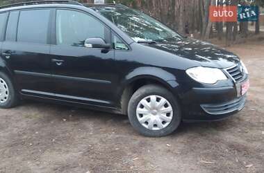 Мінівен Volkswagen Touran 2008 в Харкові