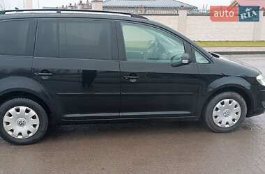 Минивэн Volkswagen Touran 2008 в Ковеле