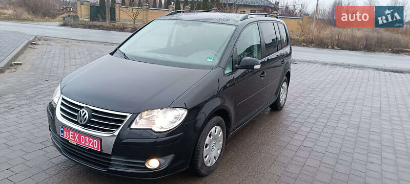 Минивэн Volkswagen Touran 2008 в Ковеле