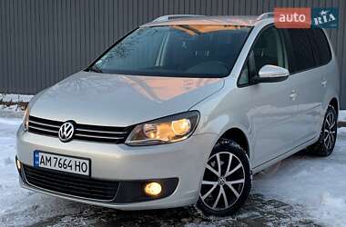 Мінівен Volkswagen Touran 2010 в Житомирі