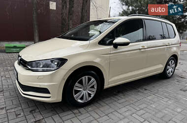 Микровэн Volkswagen Touran 2016 в Днепре