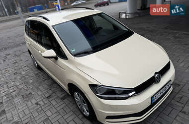 Микровэн Volkswagen Touran 2016 в Днепре