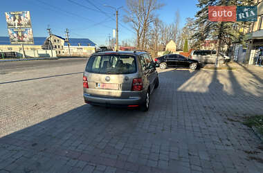 Мінівен Volkswagen Touran 2010 в Надвірній