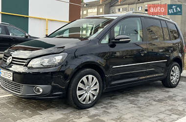 Мінівен Volkswagen Touran 2010 в Луцьку