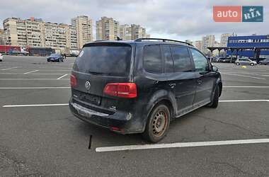 Мінівен Volkswagen Touran 2013 в Києві