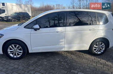 Мікровен Volkswagen Touran 2016 в Самборі