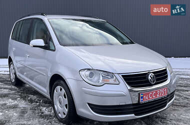 Мінівен Volkswagen Touran 2009 в Івано-Франківську