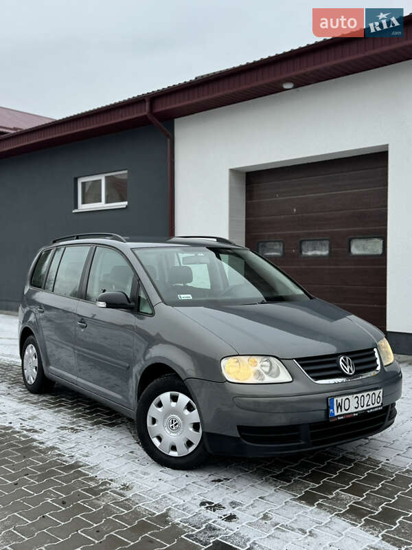 Мінівен Volkswagen Touran 2005 в Звягелі