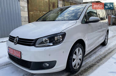 Мінівен Volkswagen Touran 2011 в Луцьку