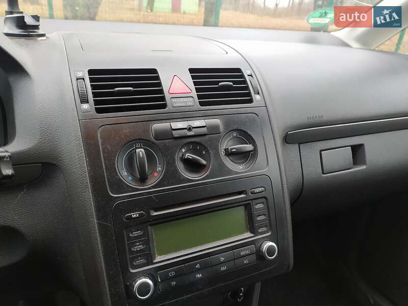 Минивэн Volkswagen Touran 2005 в Чернигове