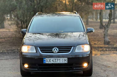 Мінівен Volkswagen Touran 2004 в Харкові