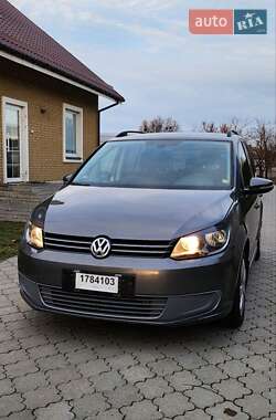 Мінівен Volkswagen Touran 2011 в Черкасах