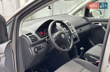 Мінівен Volkswagen Touran 2008 в Самборі