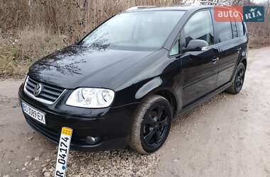 volkswagen touran 2005 в Тернопіль від професійного продавця Роман