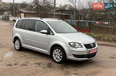 Мінівен Volkswagen Touran 2010 в Коростені