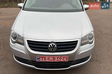 Мінівен Volkswagen Touran 2010 в Коростені