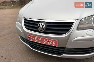 Мінівен Volkswagen Touran 2010 в Коростені