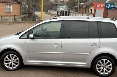 Мінівен Volkswagen Touran 2010 в Коростені