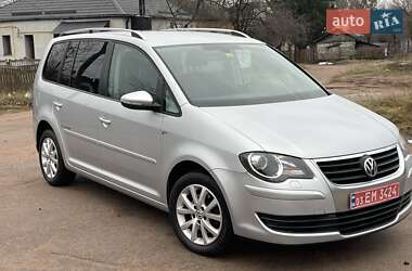 Мінівен Volkswagen Touran 2010 в Коростені