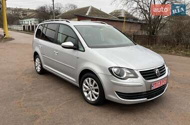 Мінівен Volkswagen Touran 2010 в Коростені