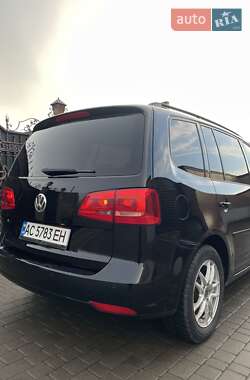 Мінівен Volkswagen Touran 2011 в Нововолинську