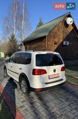 Минивэн Volkswagen Touran 2011 в Луцке