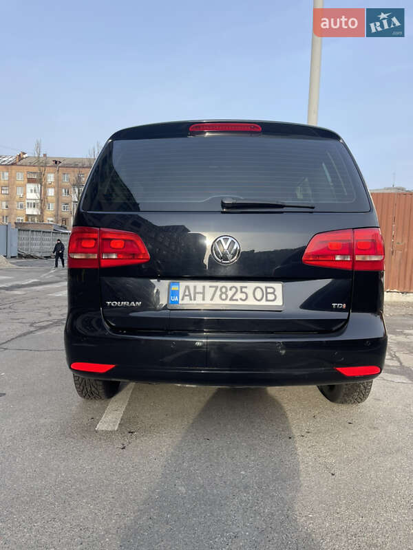 Минивэн Volkswagen Touran 2014 в Одессе