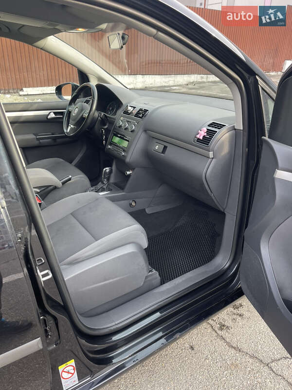 Минивэн Volkswagen Touran 2014 в Одессе