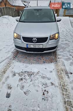 Минивэн Volkswagen Touran 2010 в Луцке