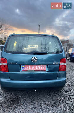 Минивэн Volkswagen Touran 2004 в Львове