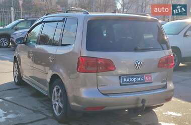 Минивэн Volkswagen Touran 2011 в Харькове