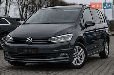 Микровэн Volkswagen Touran 2020 в 