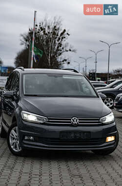Микровэн Volkswagen Touran 2020 в 