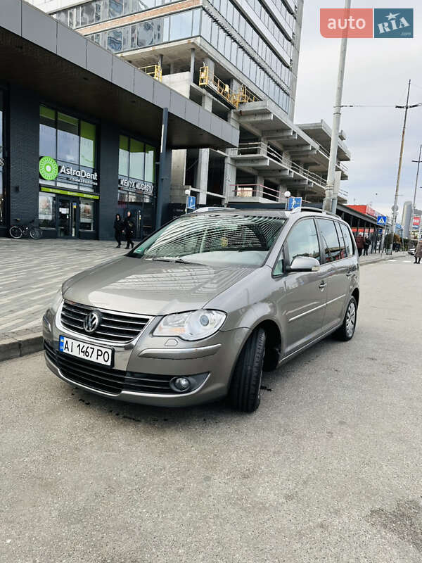 Мінівен Volkswagen Touran 2007 в Києві