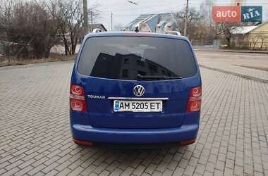 Мінівен Volkswagen Touran 2009 в Житомирі