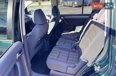 Минивэн Volkswagen Touran 2011 в 