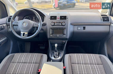 Минивэн Volkswagen Touran 2011 в 