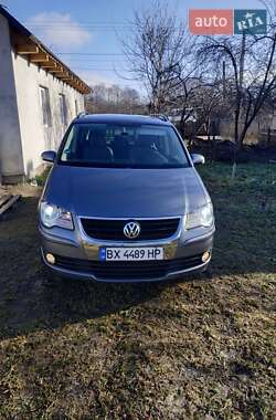 Мінівен Volkswagen Touran 2007 в Нетішині