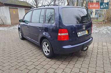 Минивэн Volkswagen Touran 2006 в Ровно