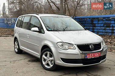 Мінівен Volkswagen Touran 2008 в Харкові