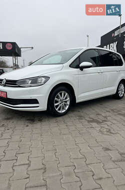 Мікровен Volkswagen Touran 2016 в Києві