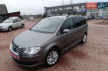 Мінівен Volkswagen Touran 2008 в Сарнах