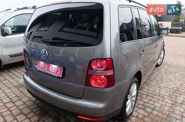 Мінівен Volkswagen Touran 2008 в Сарнах