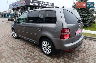 Мінівен Volkswagen Touran 2008 в Сарнах