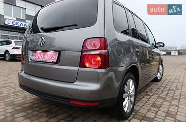 Мінівен Volkswagen Touran 2008 в Сарнах