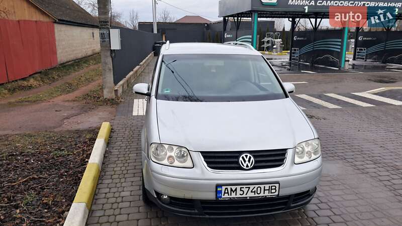 Мінівен Volkswagen Touran 2006 в Коростені