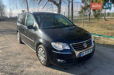 Минивэн Volkswagen Touran 2008 в Старой Выжевке