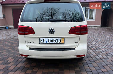Мінівен Volkswagen Touran 2014 в 